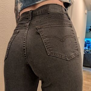 Levi's Women's Black Straight Leg Jeans